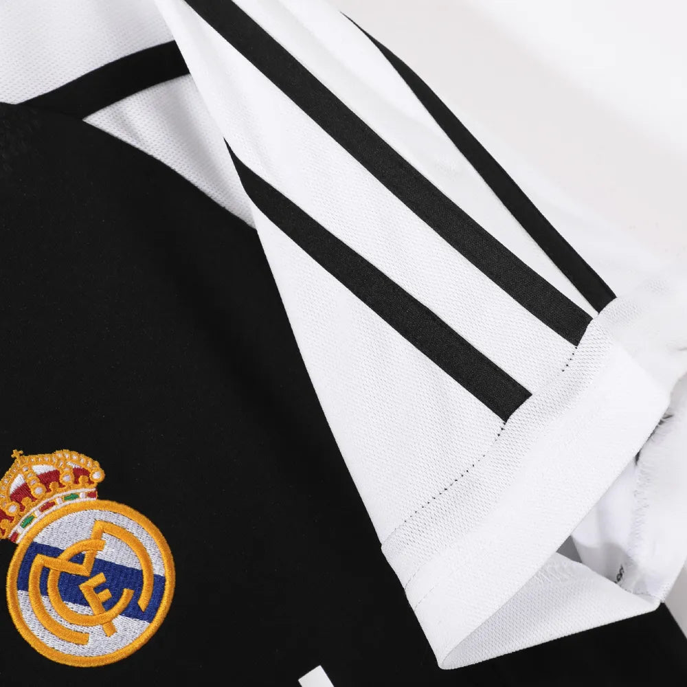 Maillot rétro extérieur Real Madrid 2001/02 - Homme