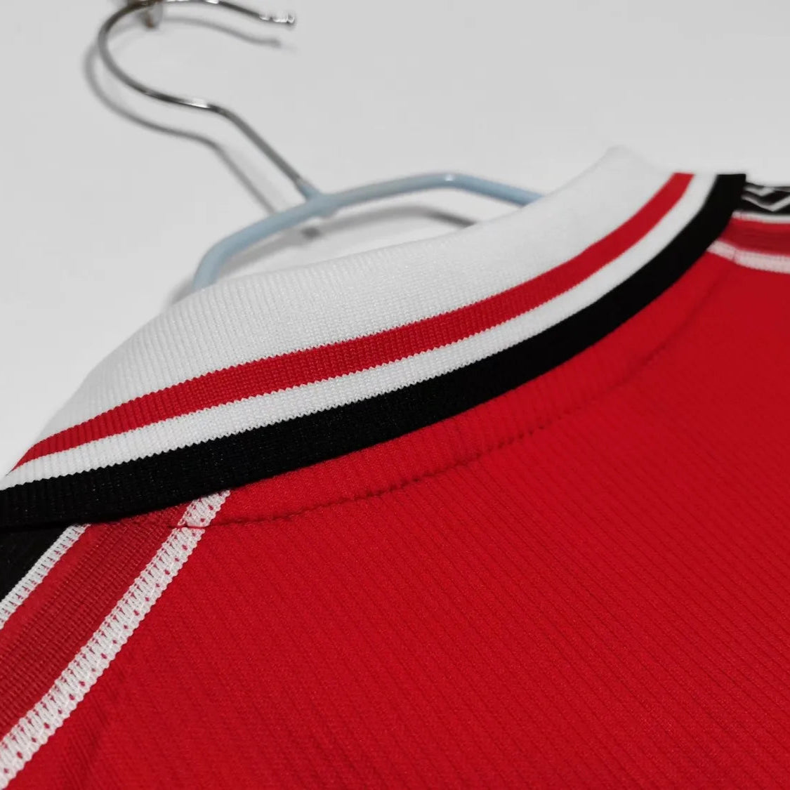 Maillot rétro domicile Manchester United 1998/1999 - Homme