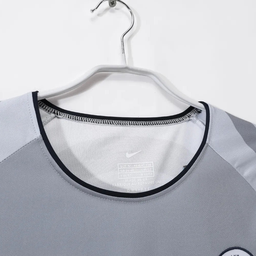 Paris Saint-Germain Away Retro Shirt 2001/02 - Men's