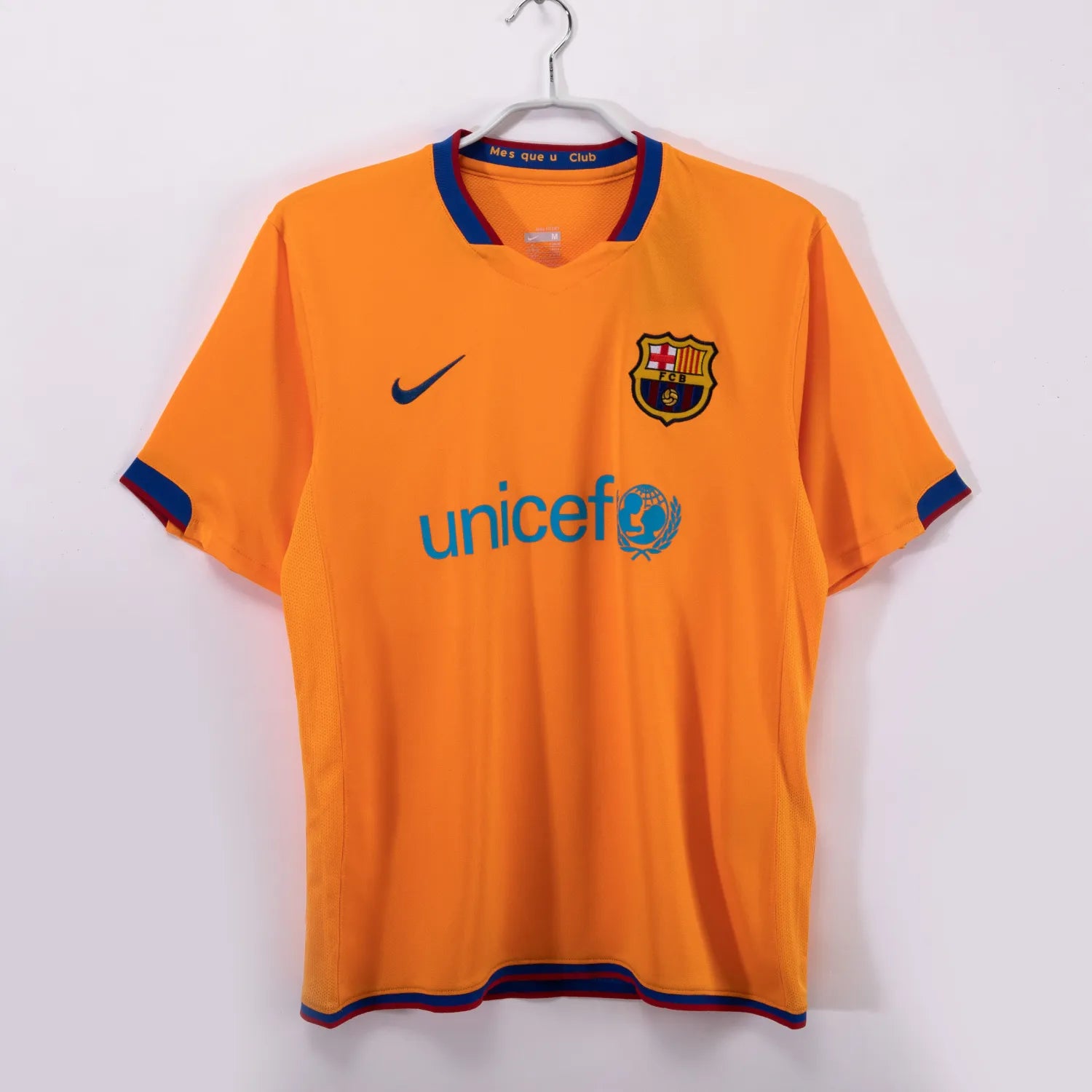 FC Barcelona 2006/07 Away Retro Shirt – Men