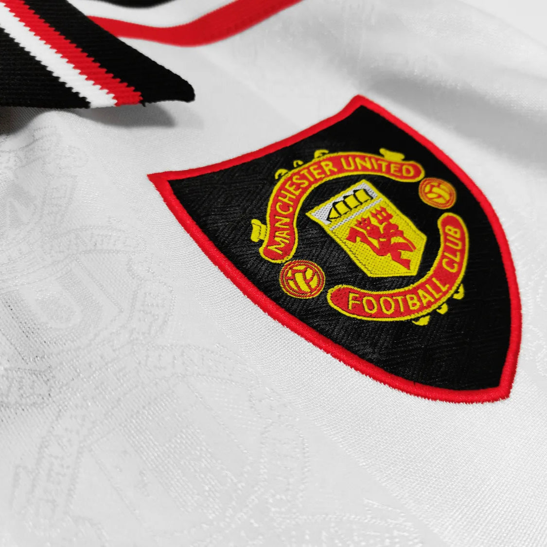 Maillot rétro extérieur Manchester United 1997/99 - Manches longues