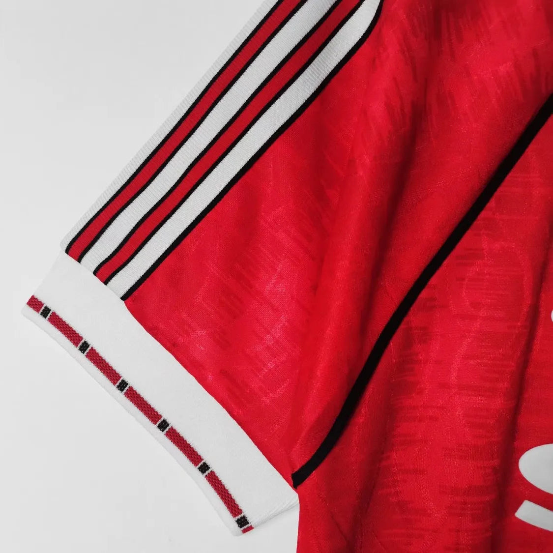 Manchester United Home Retro Shirt 1990/92 - Men's