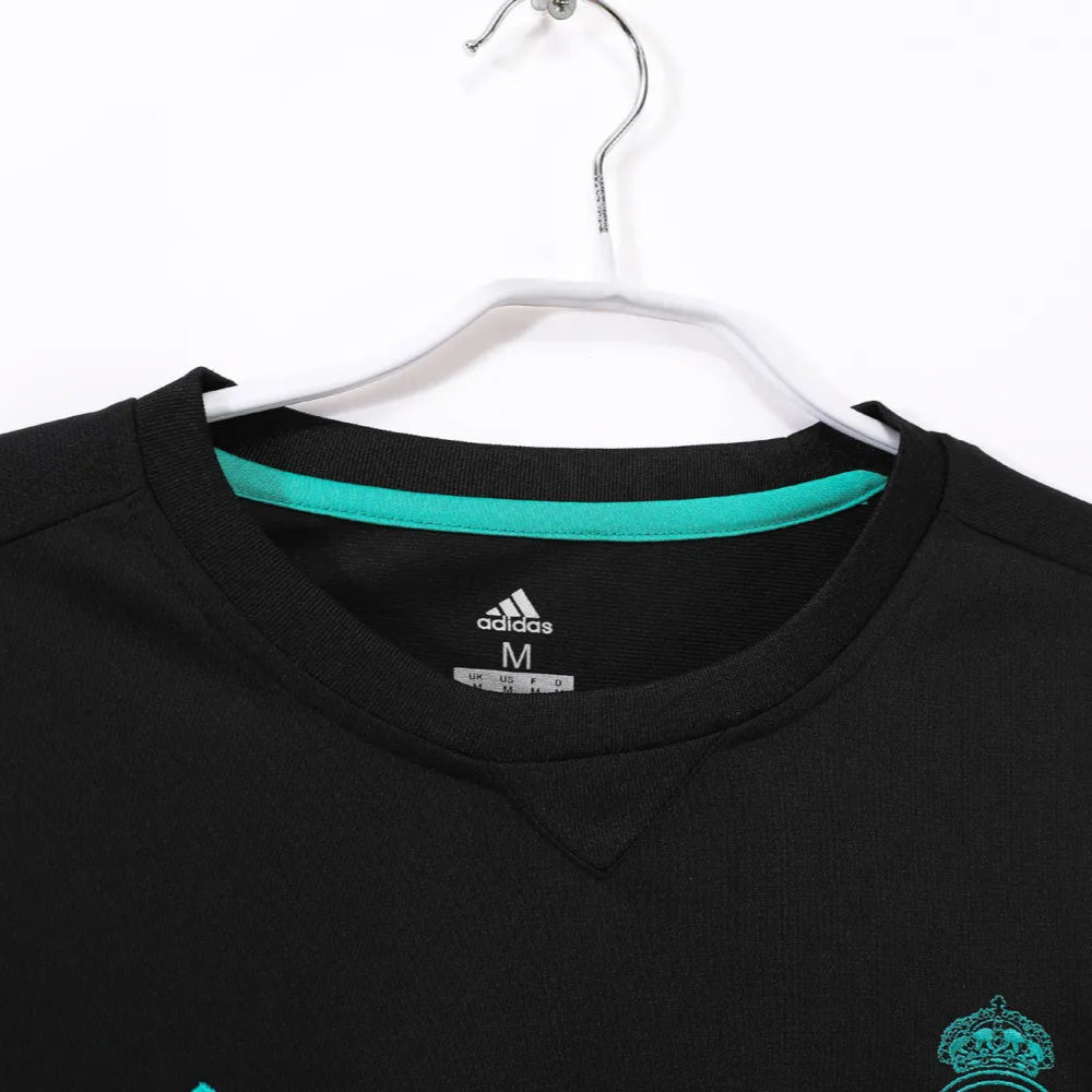 Maillot rétro extérieur Real Madrid 2017/18 - Manches longues