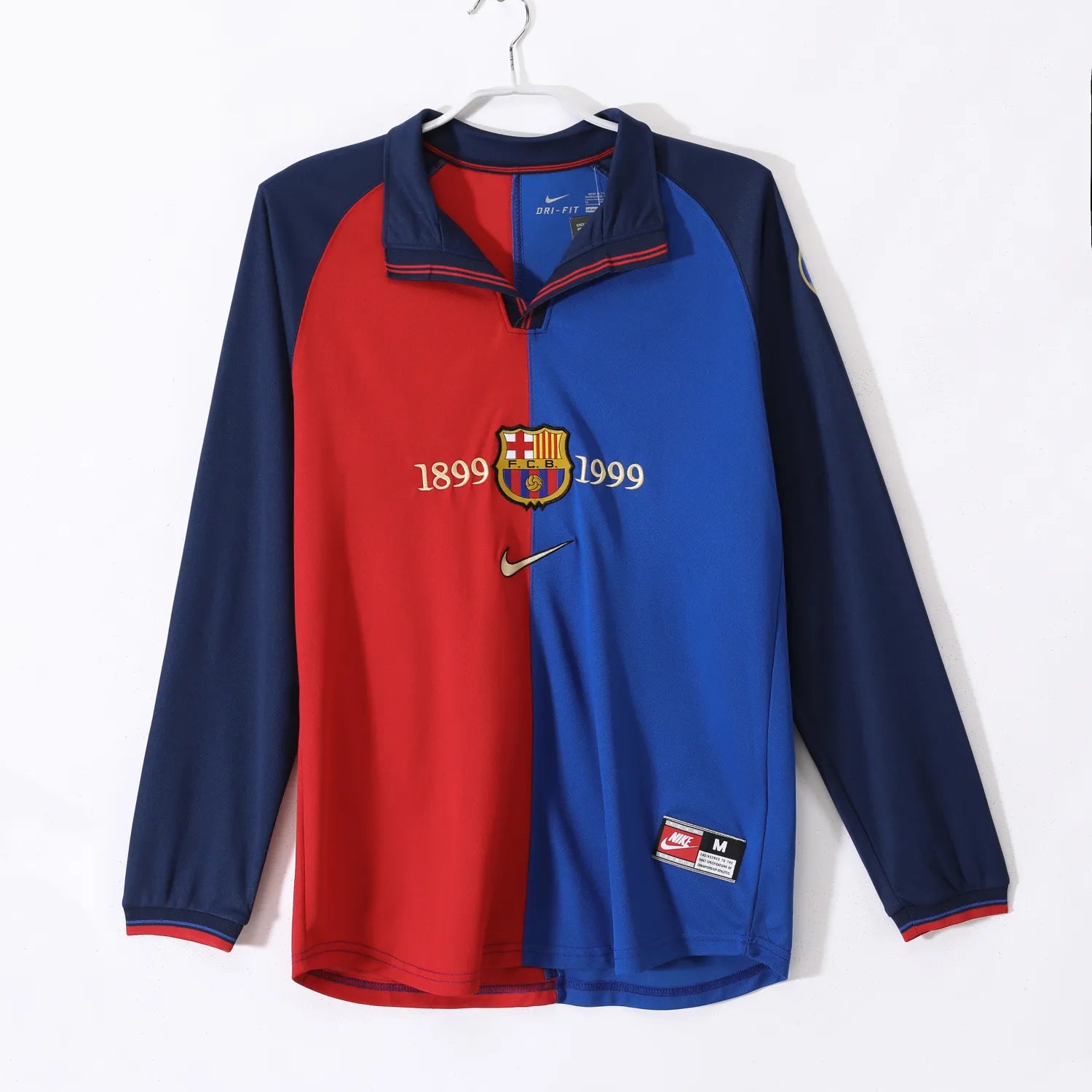 Retro Barcelona Home Shirt 1999/2000 - Long Sleeve Retro Barcelona Home Shirt 1999/2000 - Long Sleeve