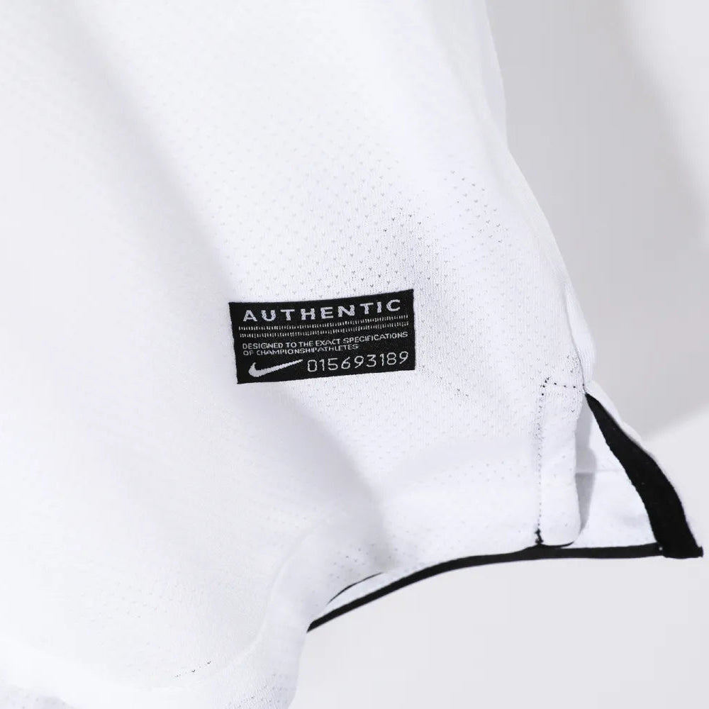 Manchester United Away Retro Shirt 2010/11 - Men's