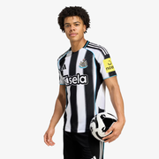 Camiseta Authentic Newcastle United Primera Equipación 2025/26 - Hombre