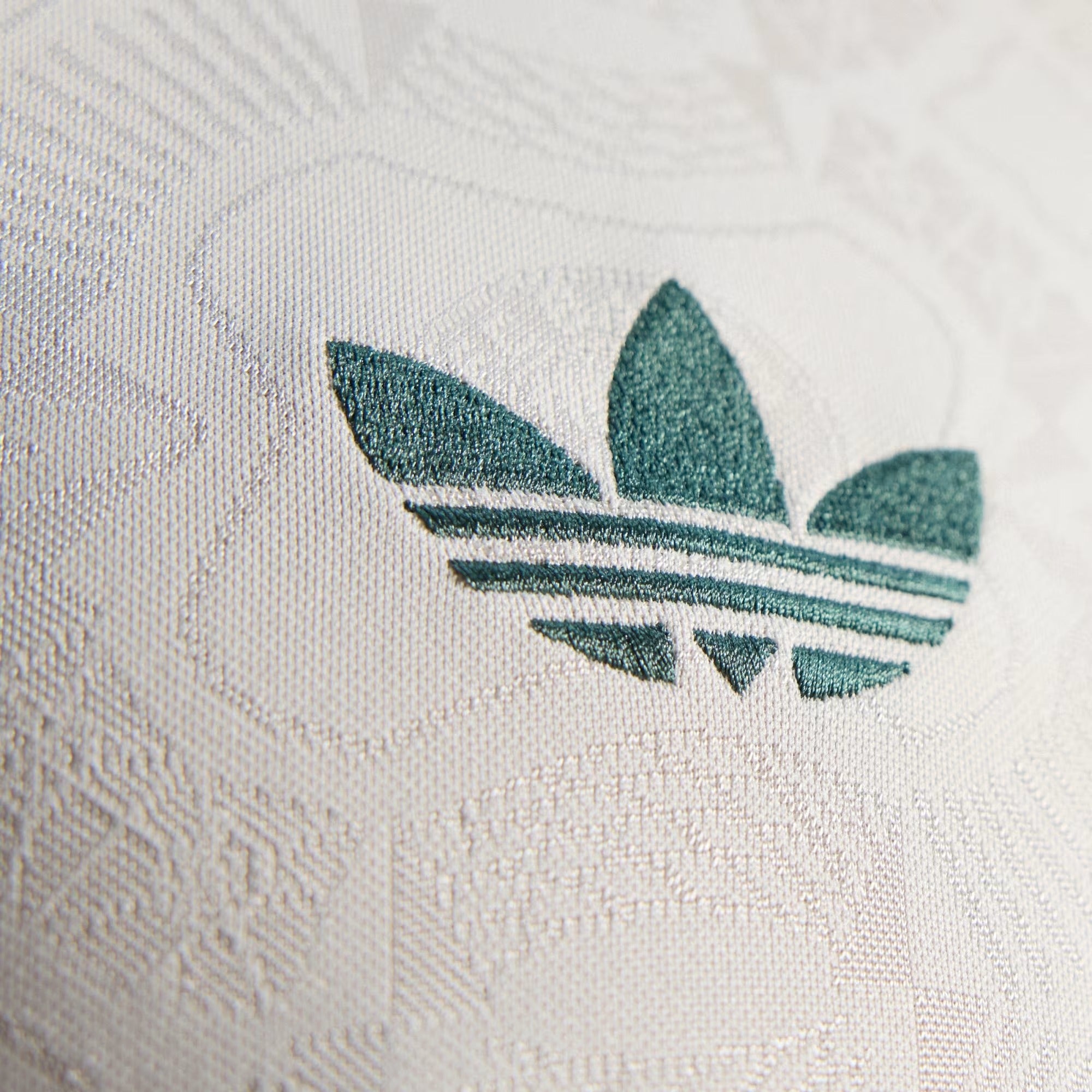 Camiseta Bayern de Múnich Edición Oktoberfest 2025/26 - Mujer