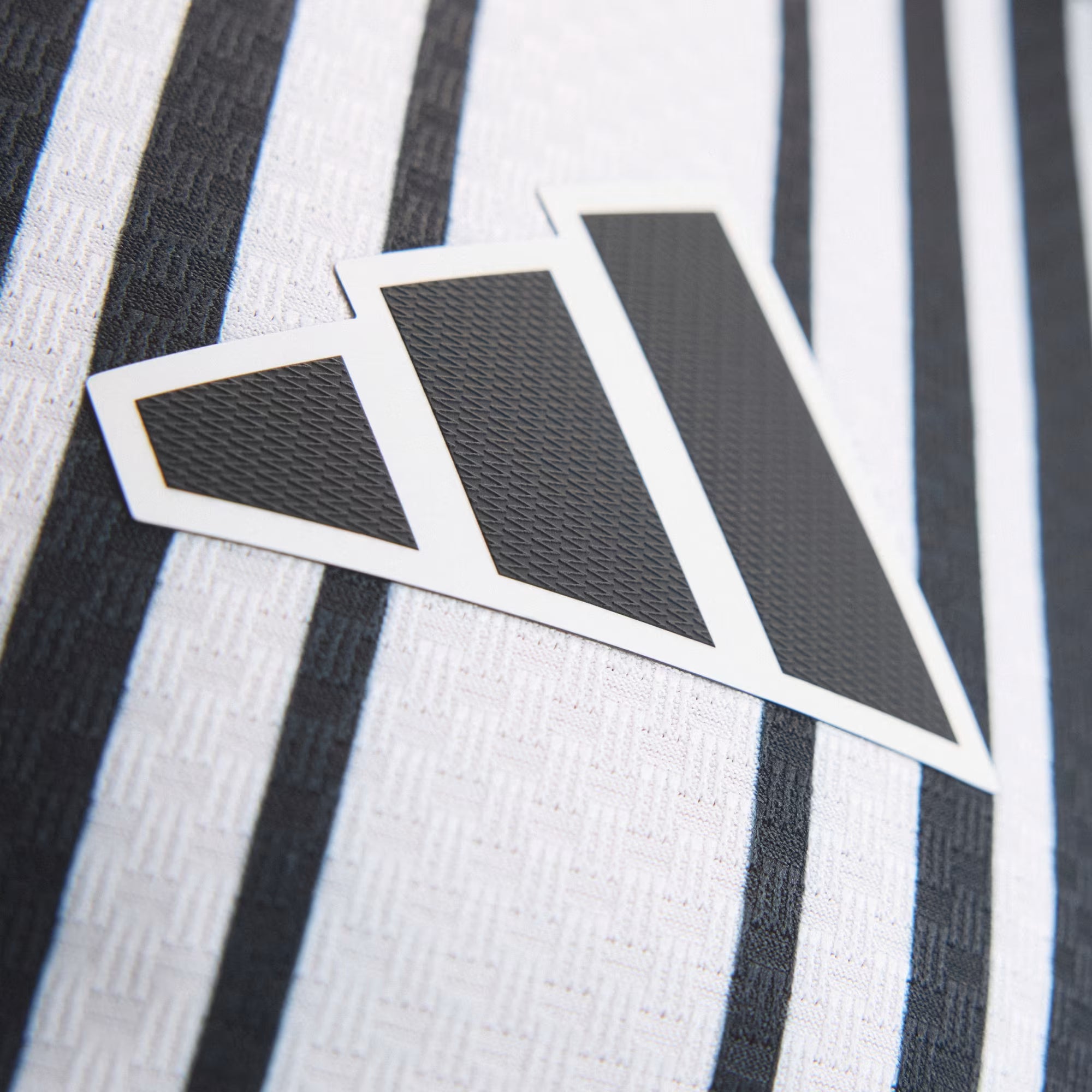 Camiseta Authentic Newcastle United Primera Equipación 2026/27 - Hombre