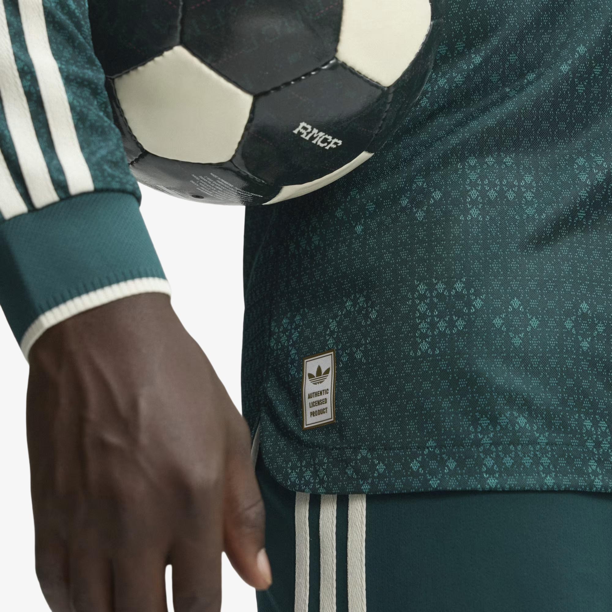 Camiseta Authentic Real Madrid Segunda Equipación 2026/27 - Manga Larga