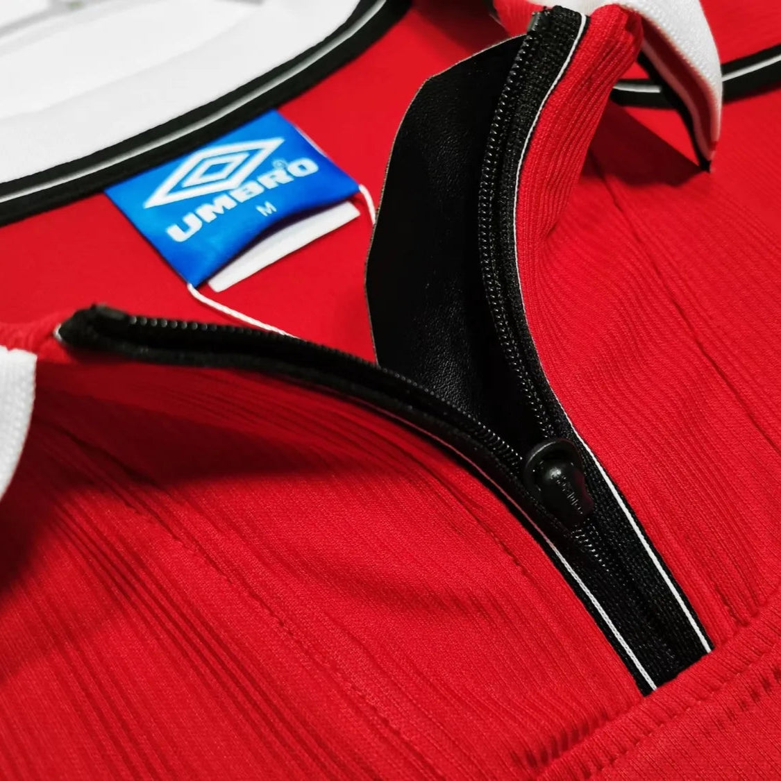 Maillot rétro domicile Manchester United 1998/1999 - Homme