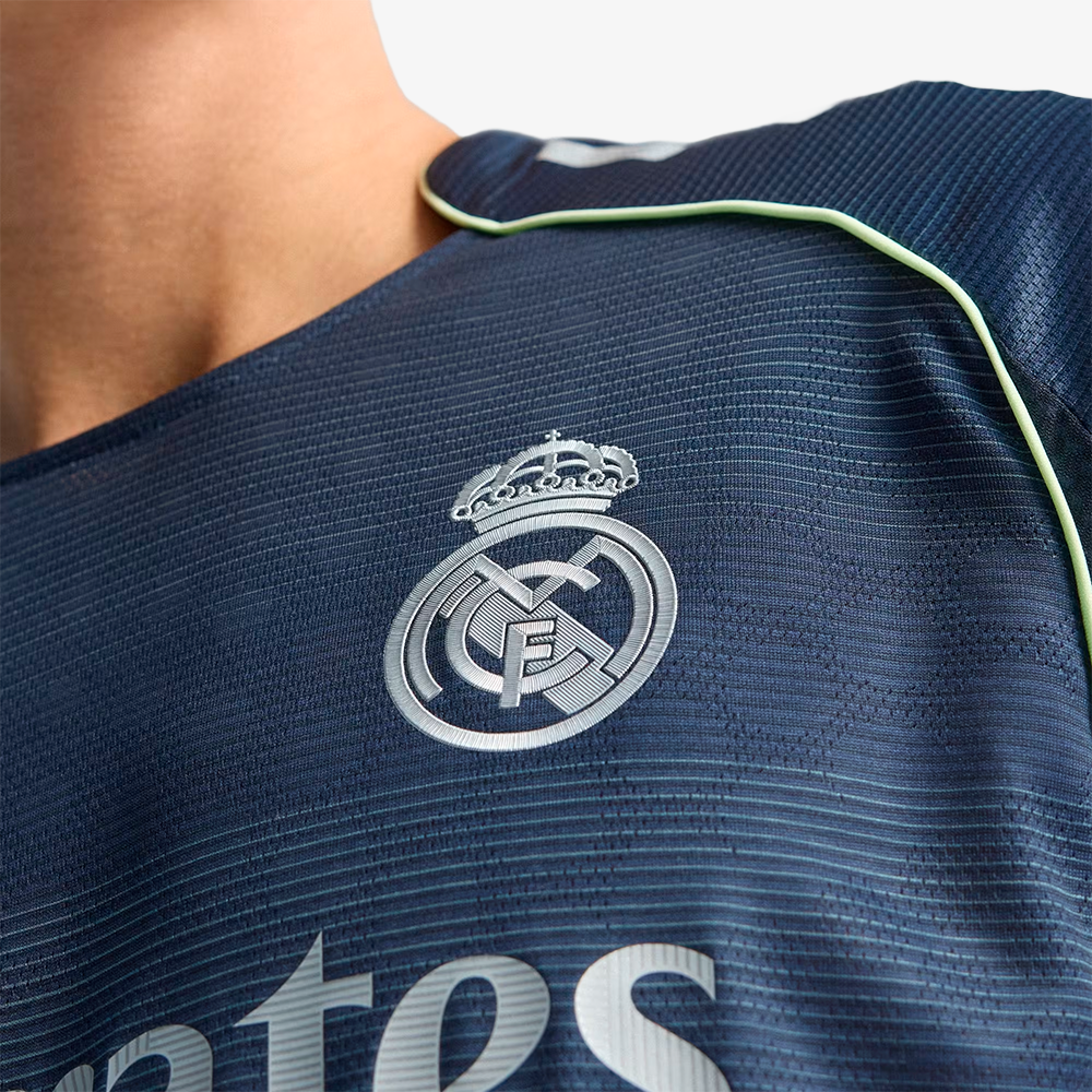 Camiseta Authentic Real Madrid Segunda Equipación 2025/26 - Hombre