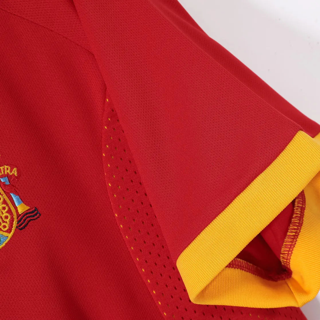 Spain Home Retro Shirt 2002 - Men