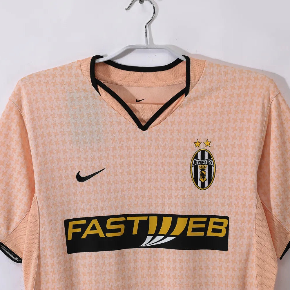 Juventus Away Retro Shirt 2003/04 - Men
