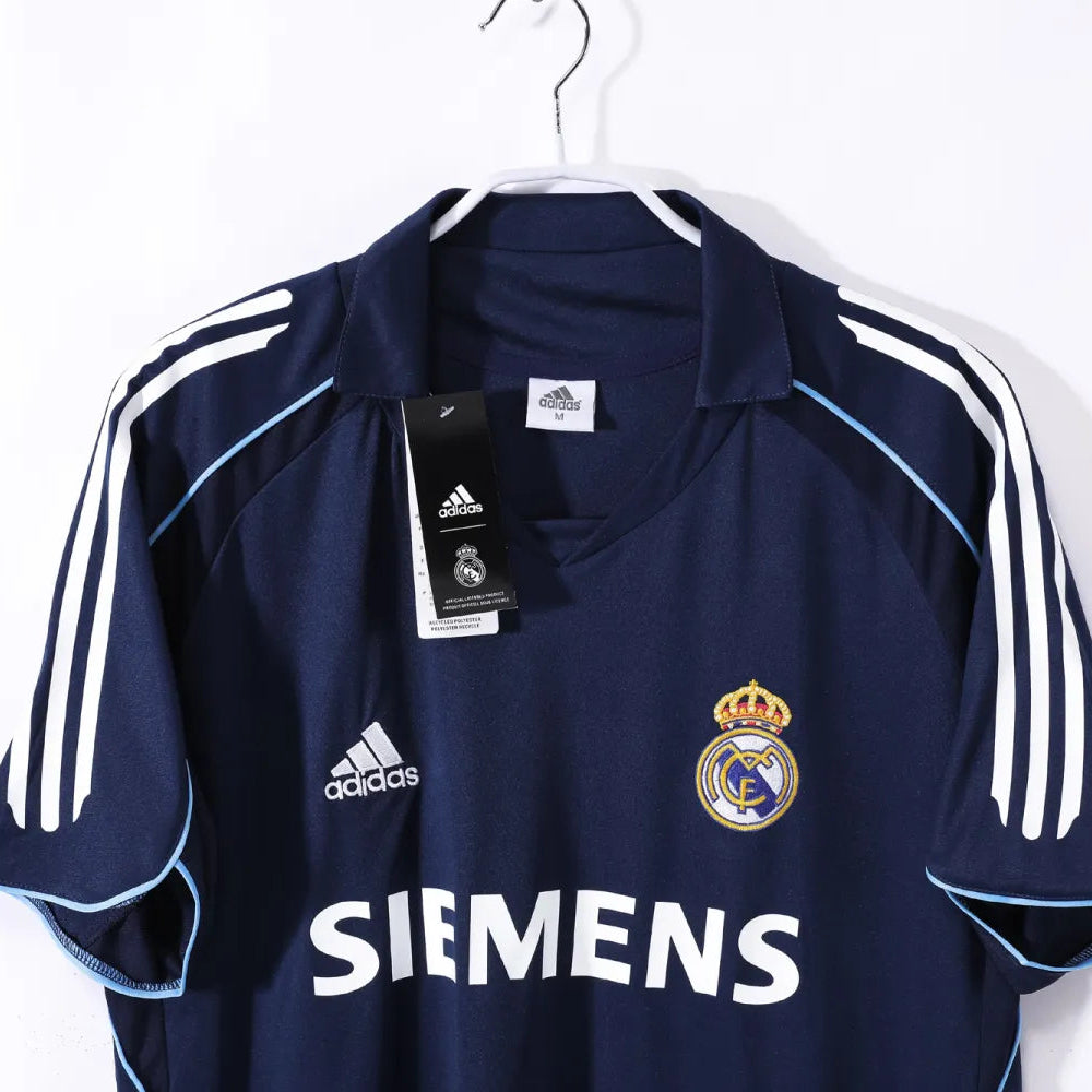 Maillot rétro extérieur Real Madrid 2005/06 - Homme