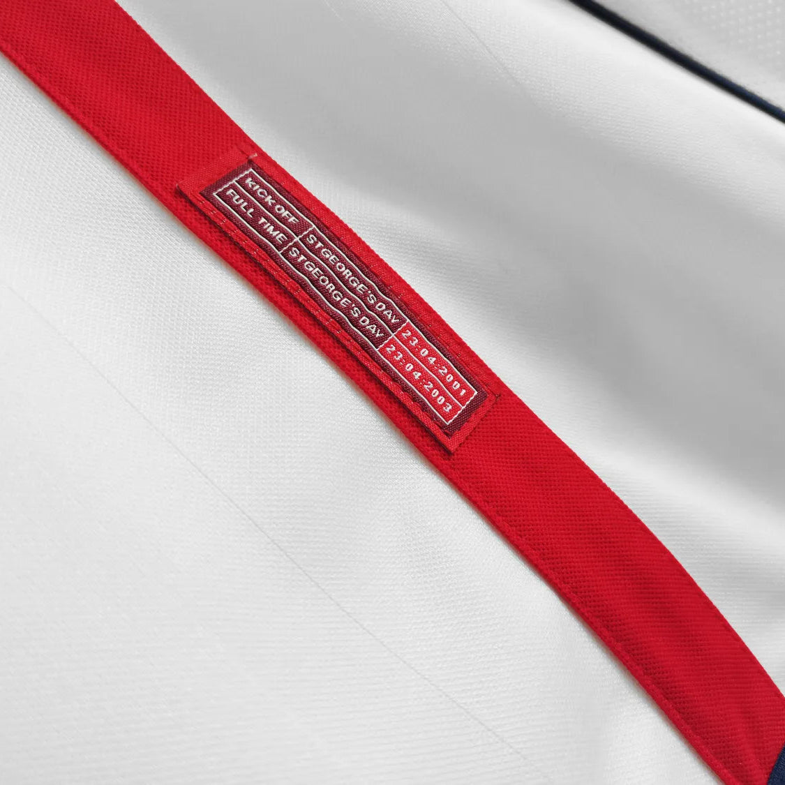 England Home Retro Shirt 2002 - Long Sleeve