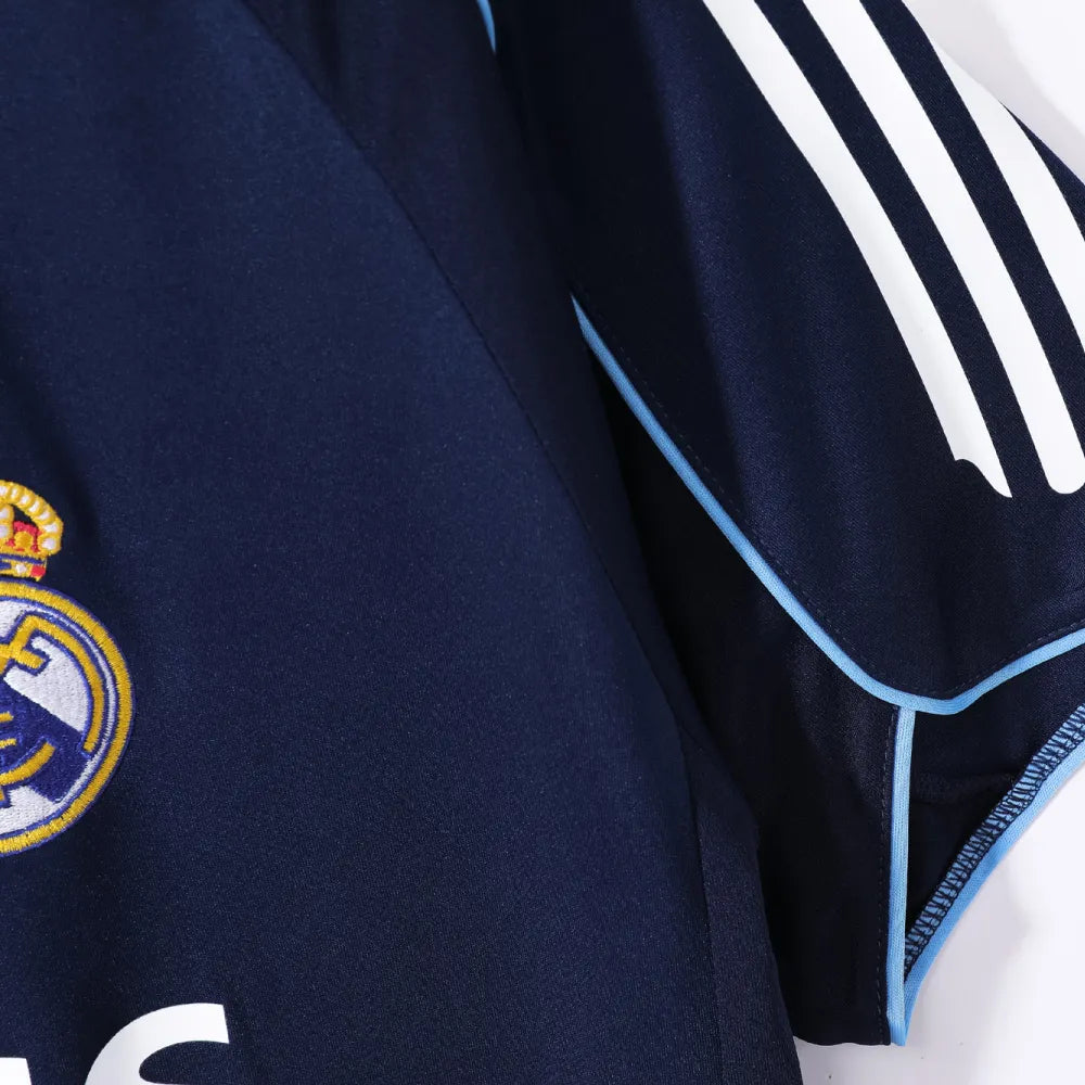 Maillot rétro extérieur Real Madrid 2005/06 - Homme