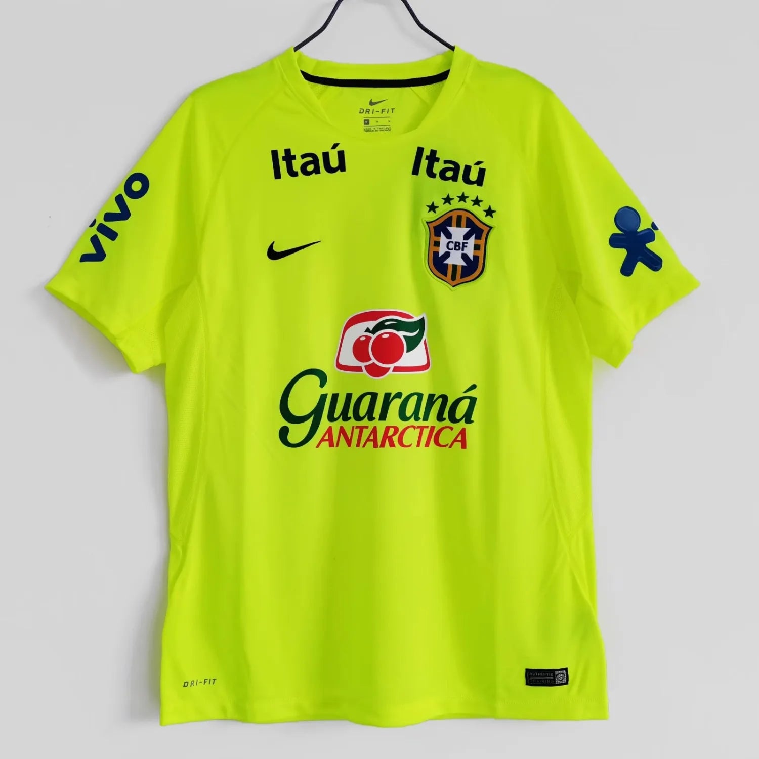 Camiseta Retro Brasil Entrenamiento 2015 – Hombre