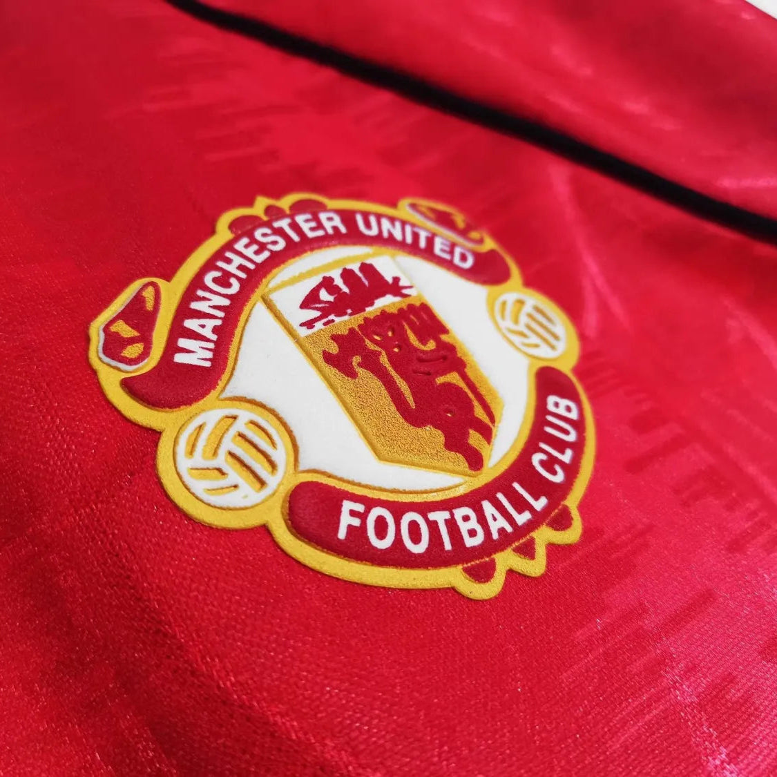 Manchester United Home Retro Shirt 1990/92 - Men's