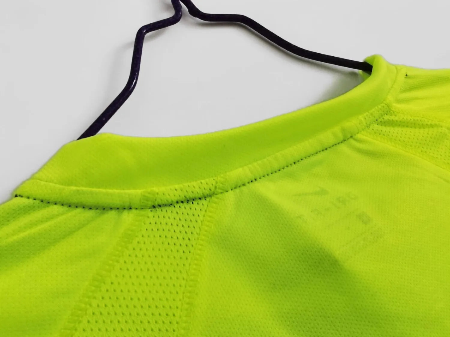 Camiseta Retro Brasil Entrenamiento 2015 – Hombre