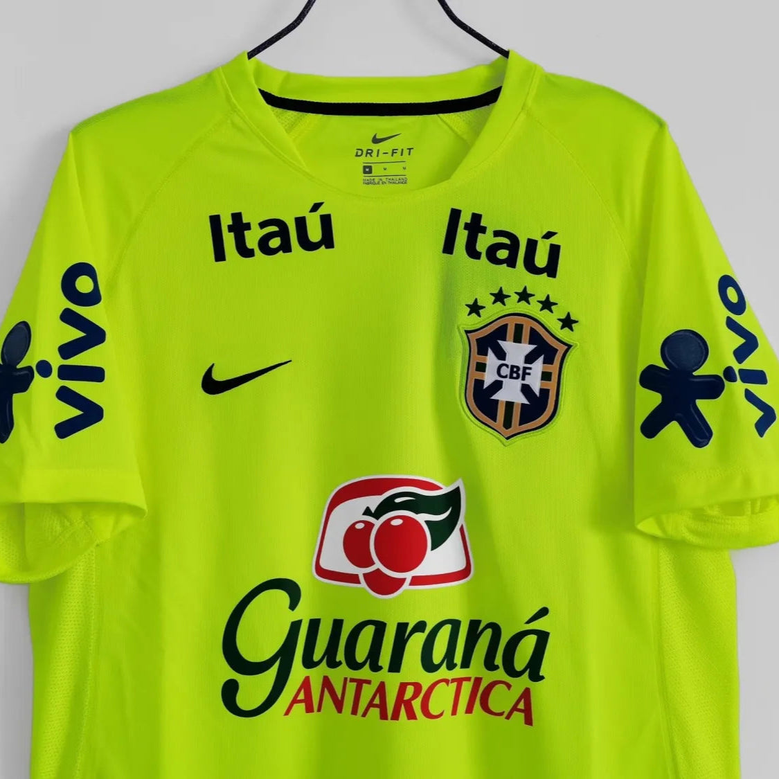 Camiseta Retro Brasil Entrenamiento 2015 – Hombre