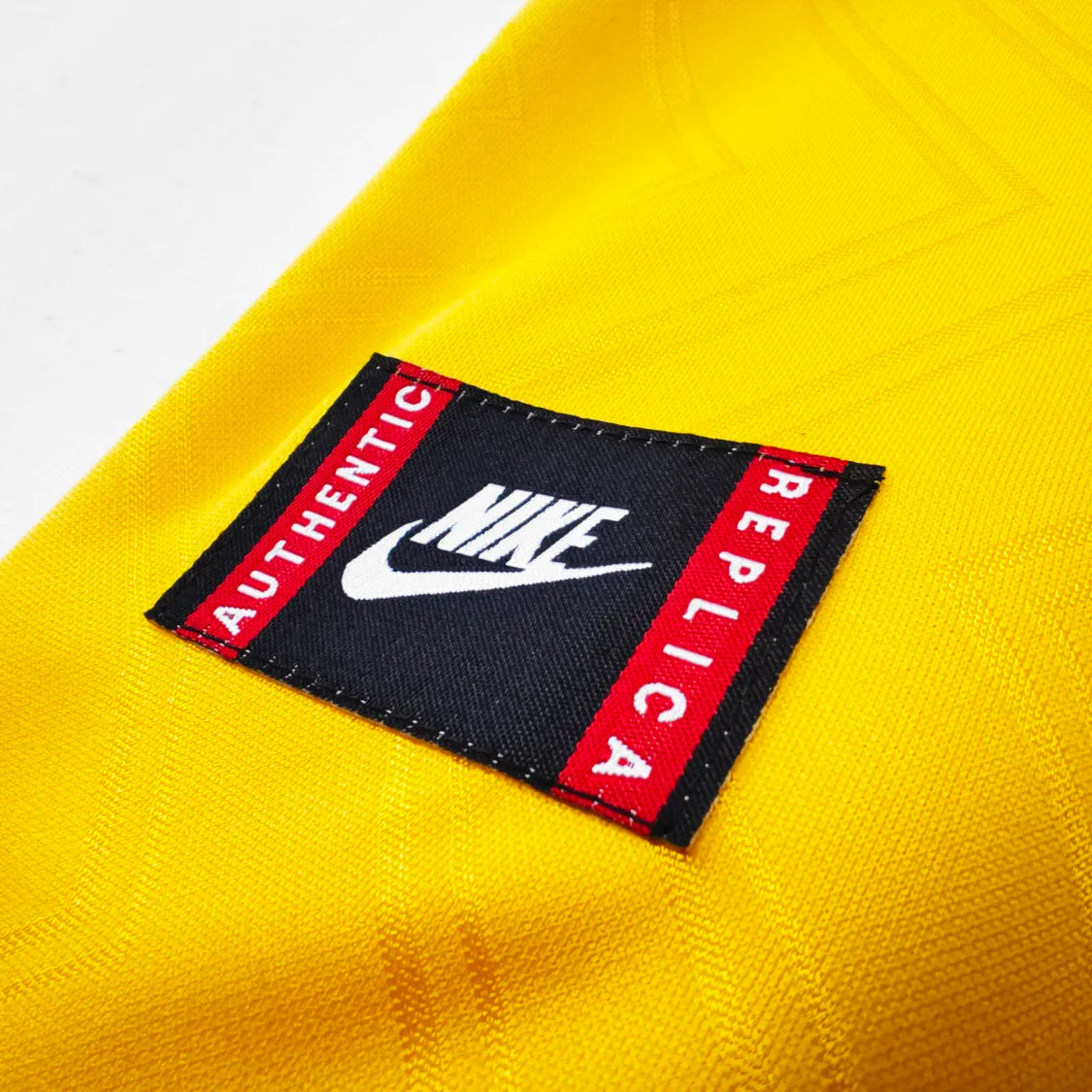 Arsenal 1996/97 Away Retro Shirt - Men's