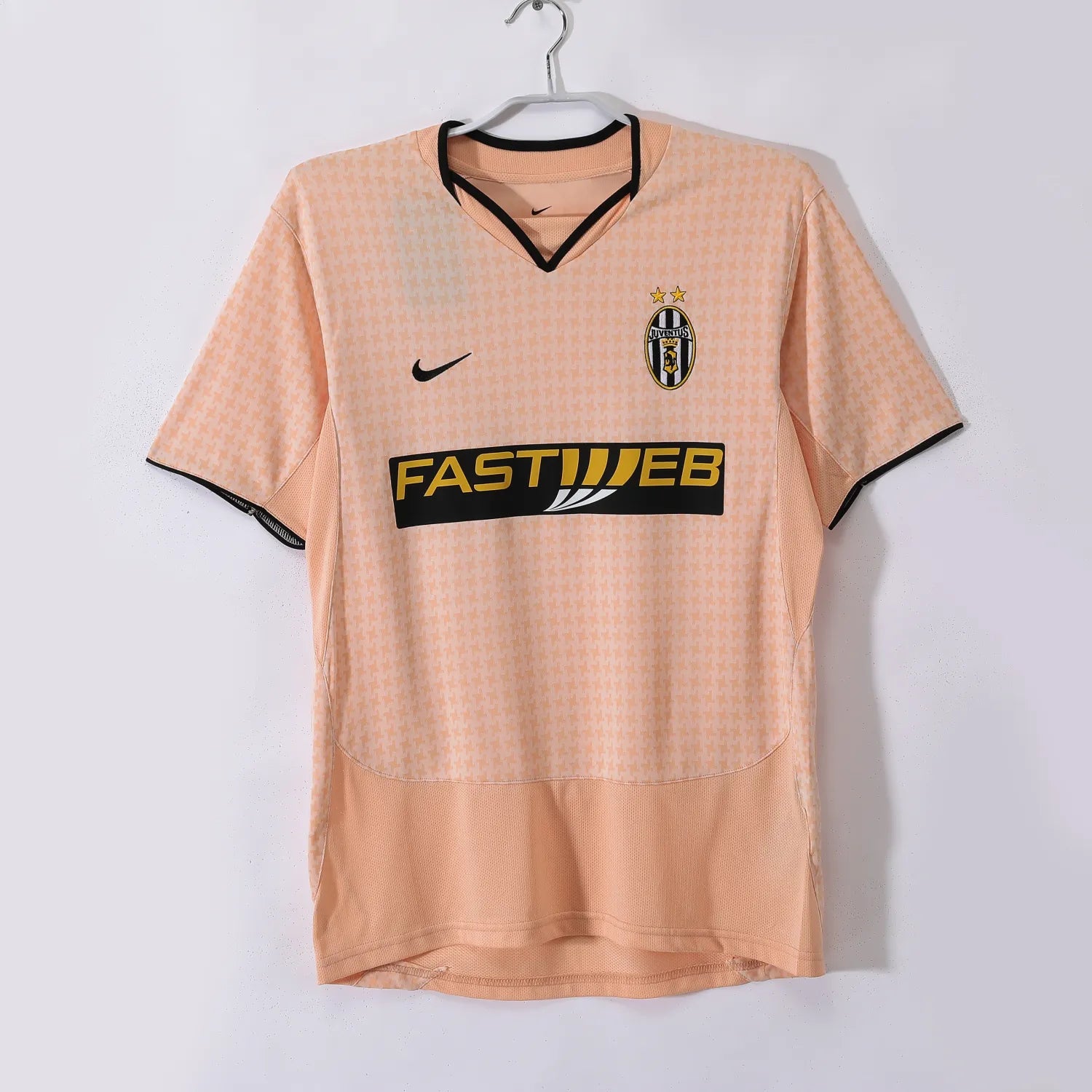 Juventus Away Retro Shirt 2003/04 - Men