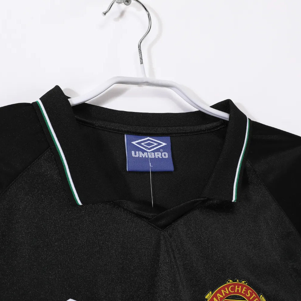 Manchester United Away Retro Shirt 1998/99 - Men's