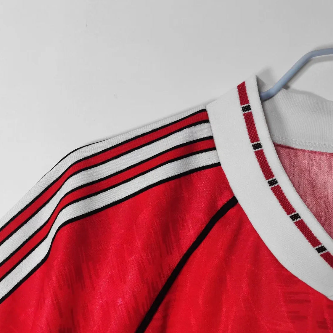 Manchester United Home Retro Shirt 1990/92 - Men's