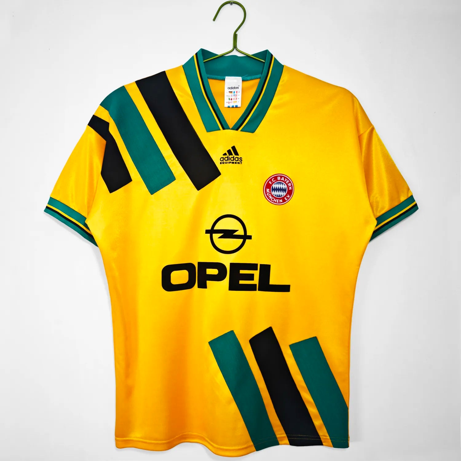 Bayern Munich Away Retro Shirt 1993/1994 - Men's