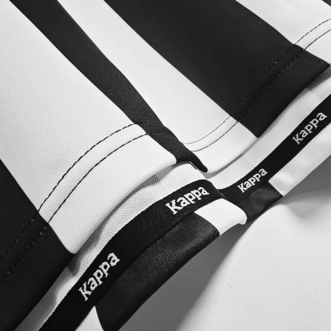 Juventus Home Retro Shirt 1998/99 - Men