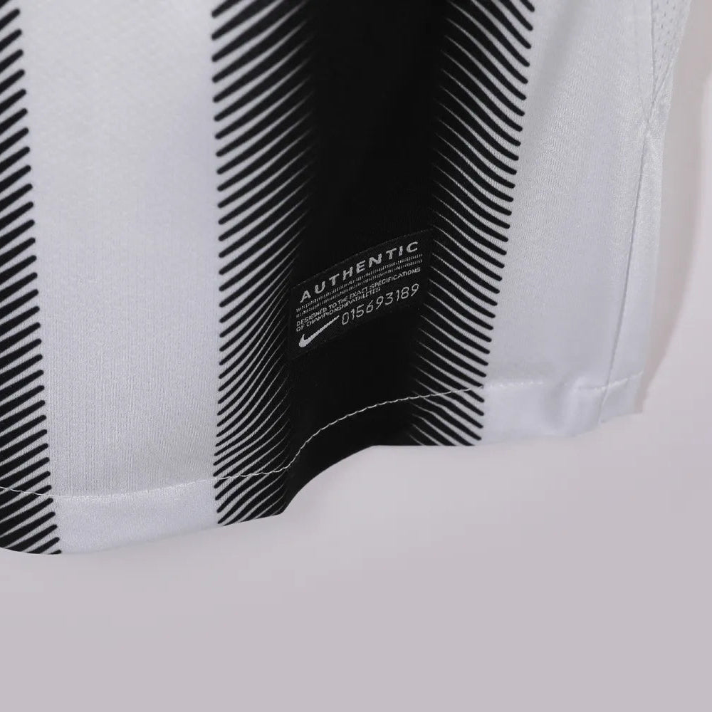 Juventus Home Retro Shirt 2011/12 - Men