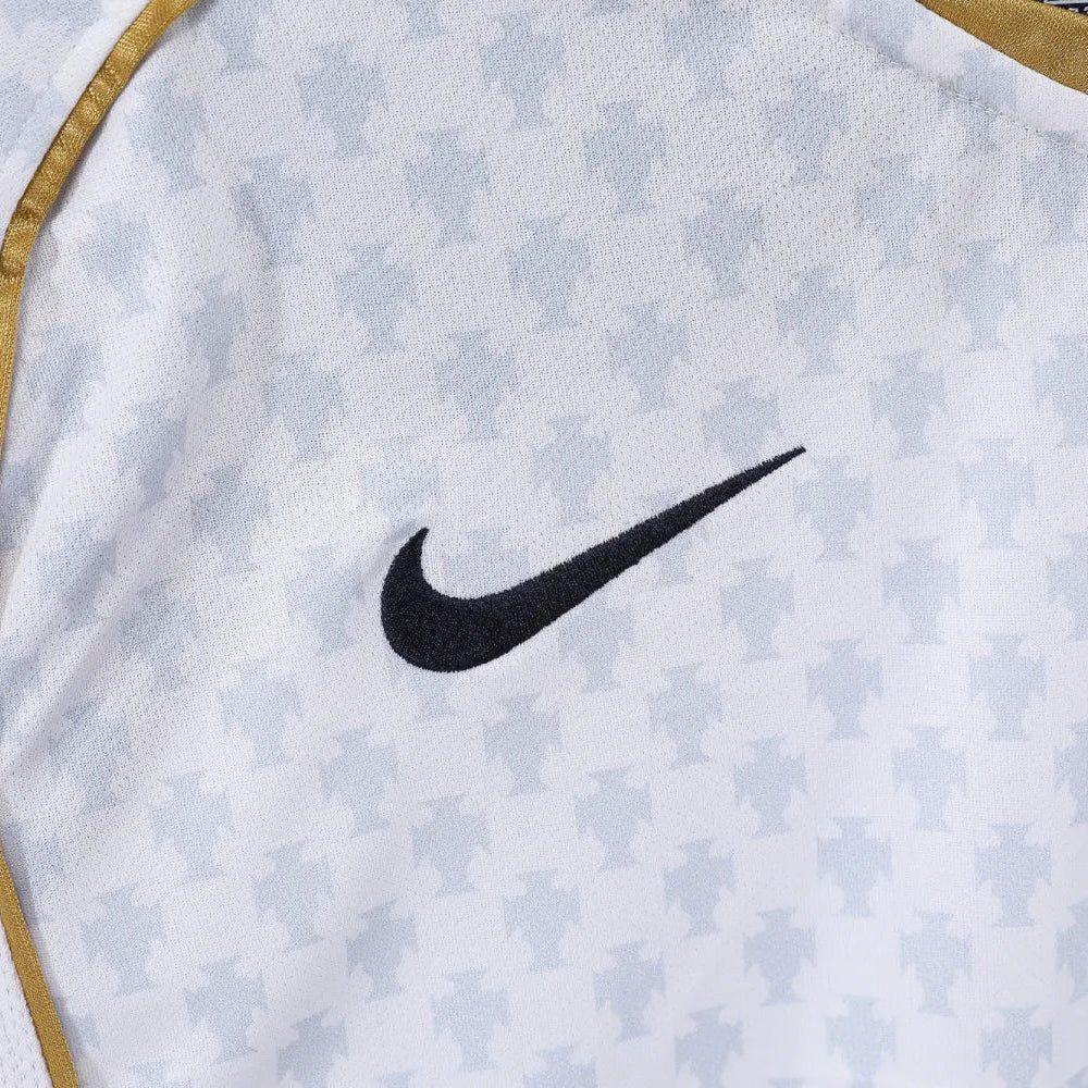 Portugal 2004/05 Away Retro Shirt - Men