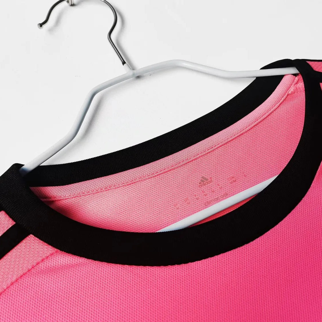 Juventus Away Retro Shirt 2015/16 - Long Sleeve