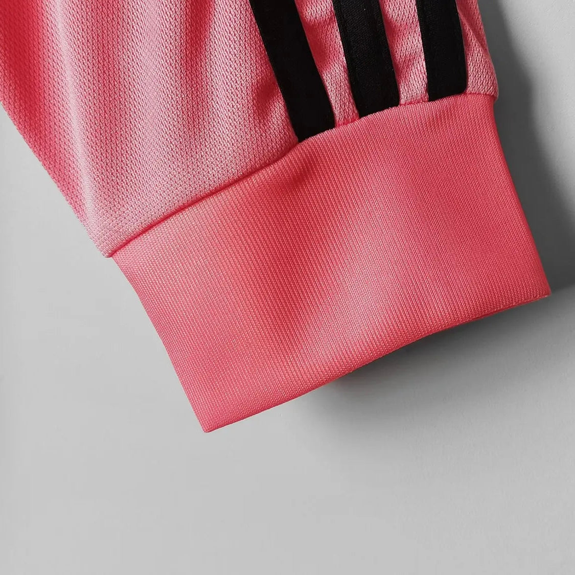 Juventus Away Retro Shirt 2015/16 - Long Sleeve