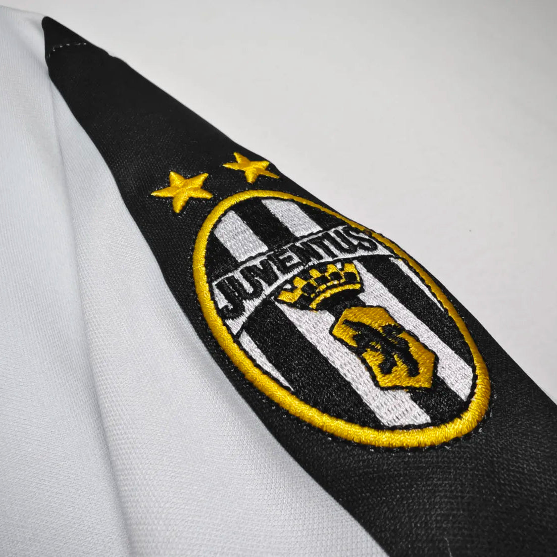 Juventus Home Retro Shirt 1998/99 - Men