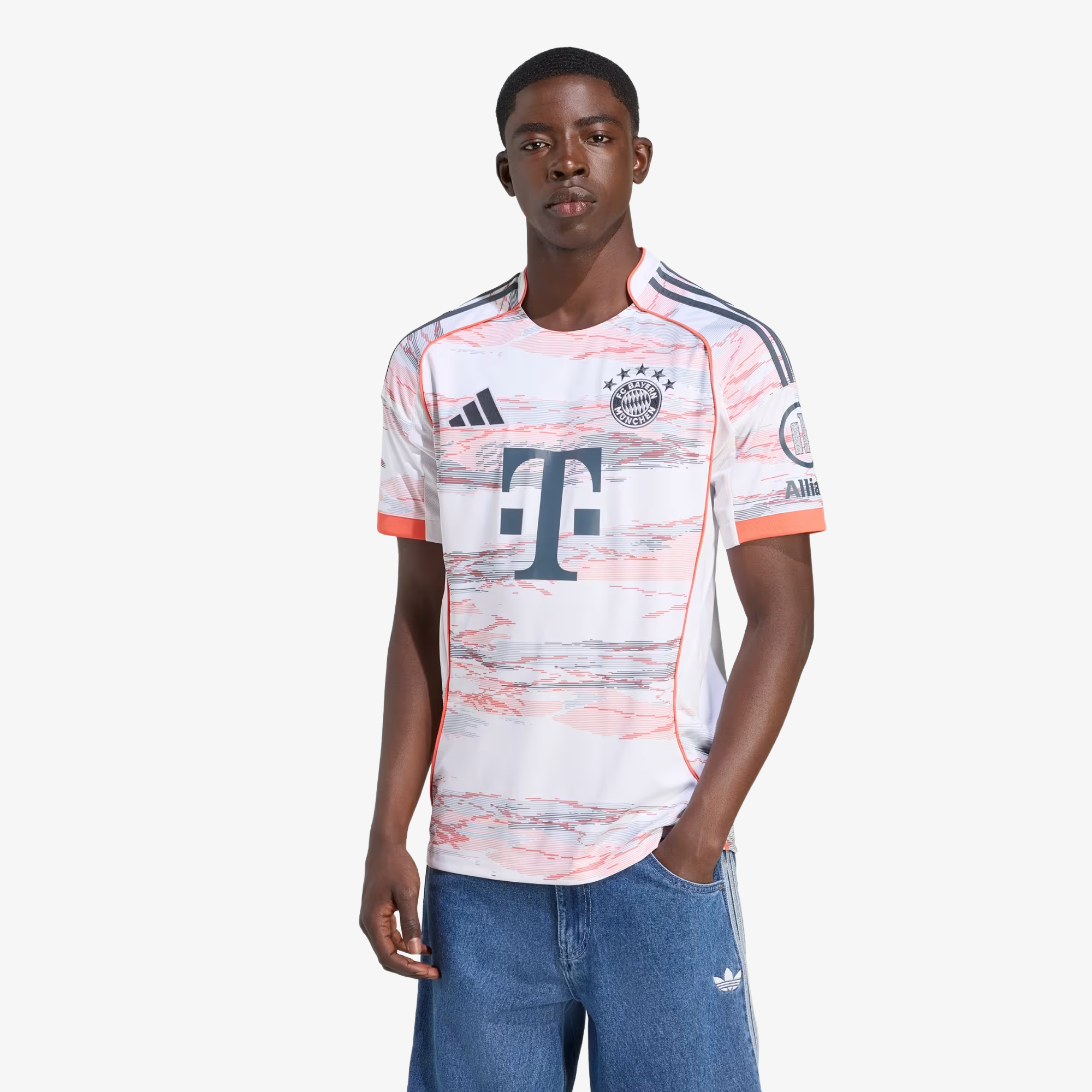 Bayern Munich 2025/26 Away Men's Shirt