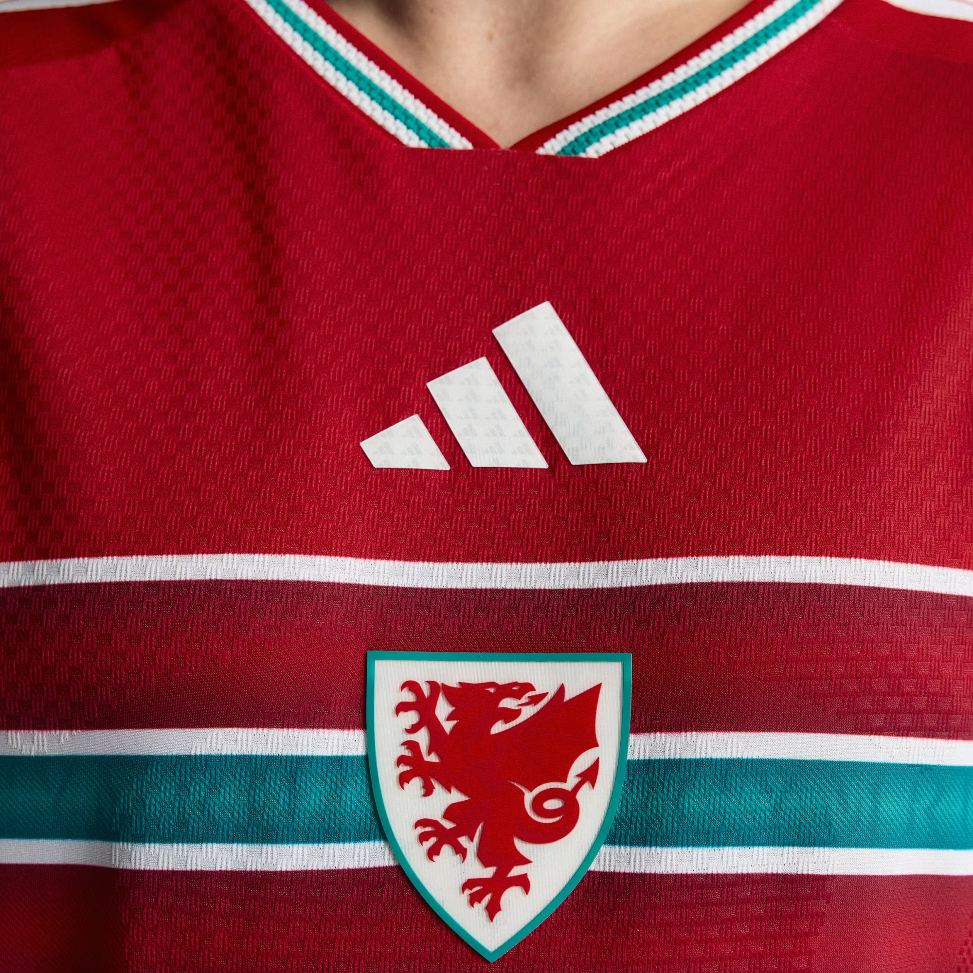 Camiseta Authentic Gales Primera Equipación 2026 - Hombre