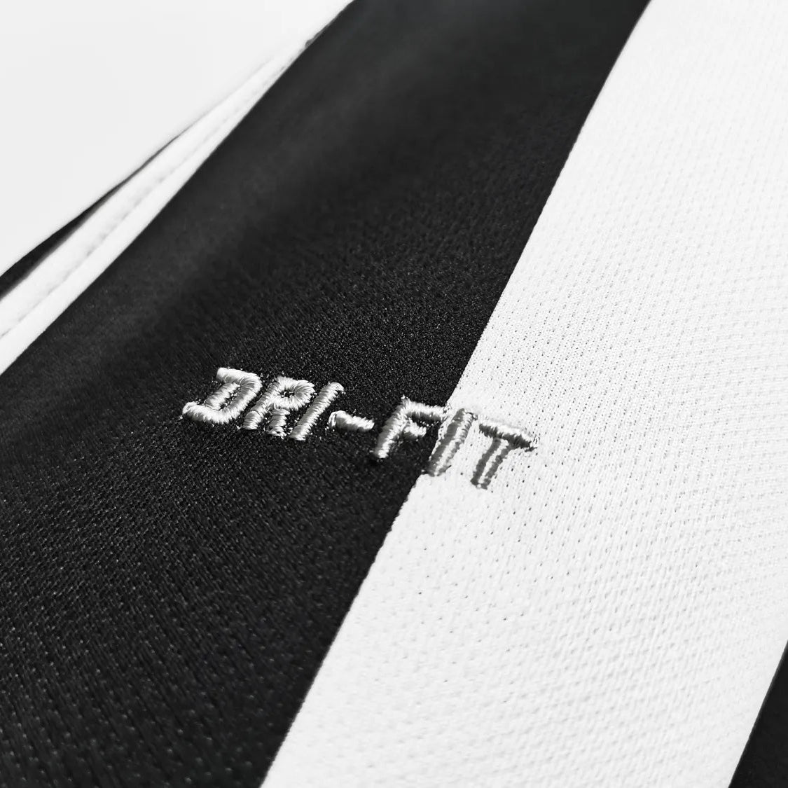 Juventus Home Retro Shirt 2014/15 - Men