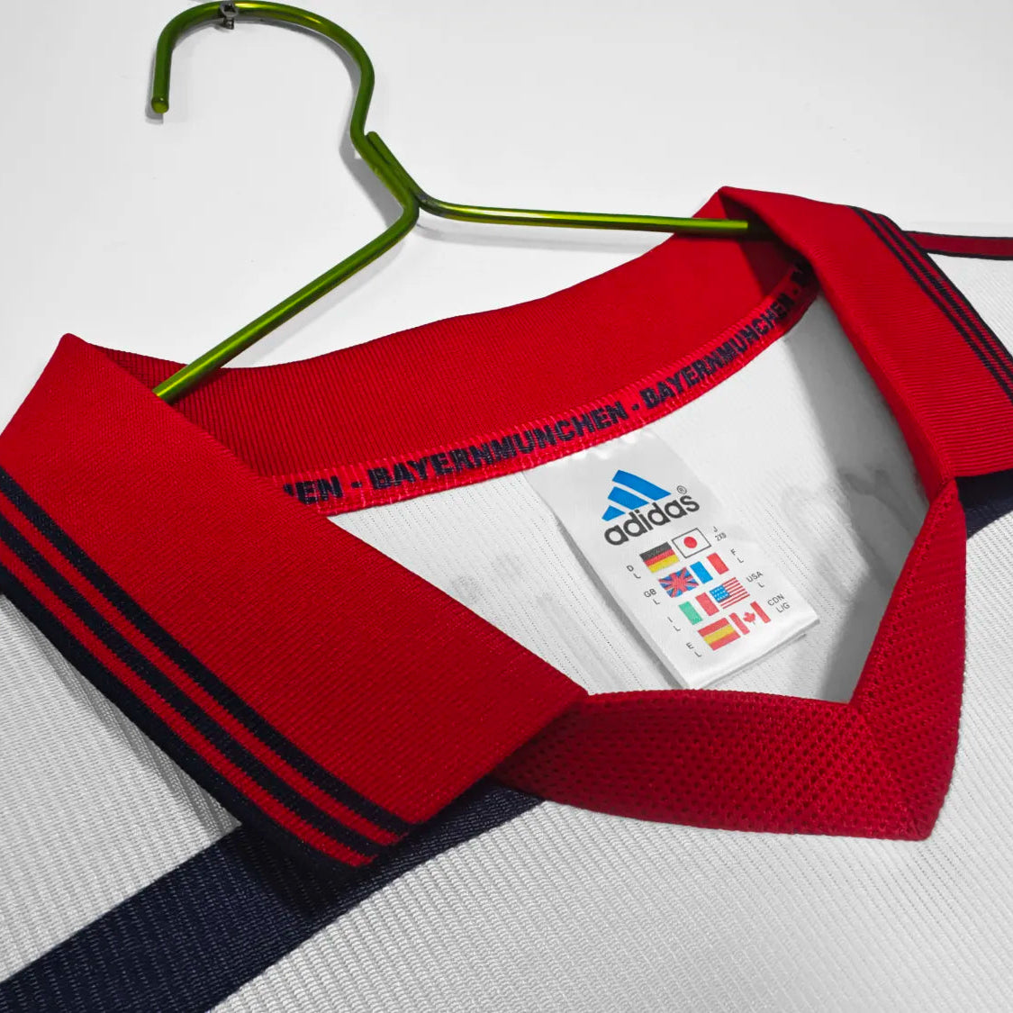 Bayern Munich Away Retro Shirt 1998/00 - Men's