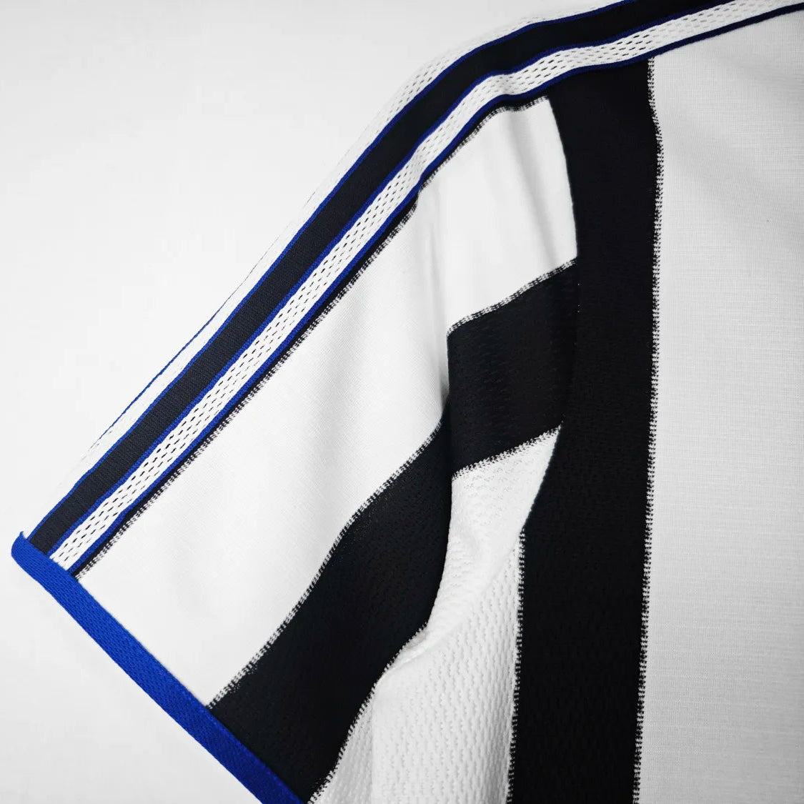 Newcastle United Home Retro Shirt 1999/00 - Men's