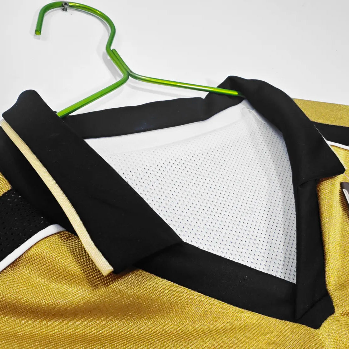 Manchester United Centenary 2001/02 Reversible Long Sleeve Shirt