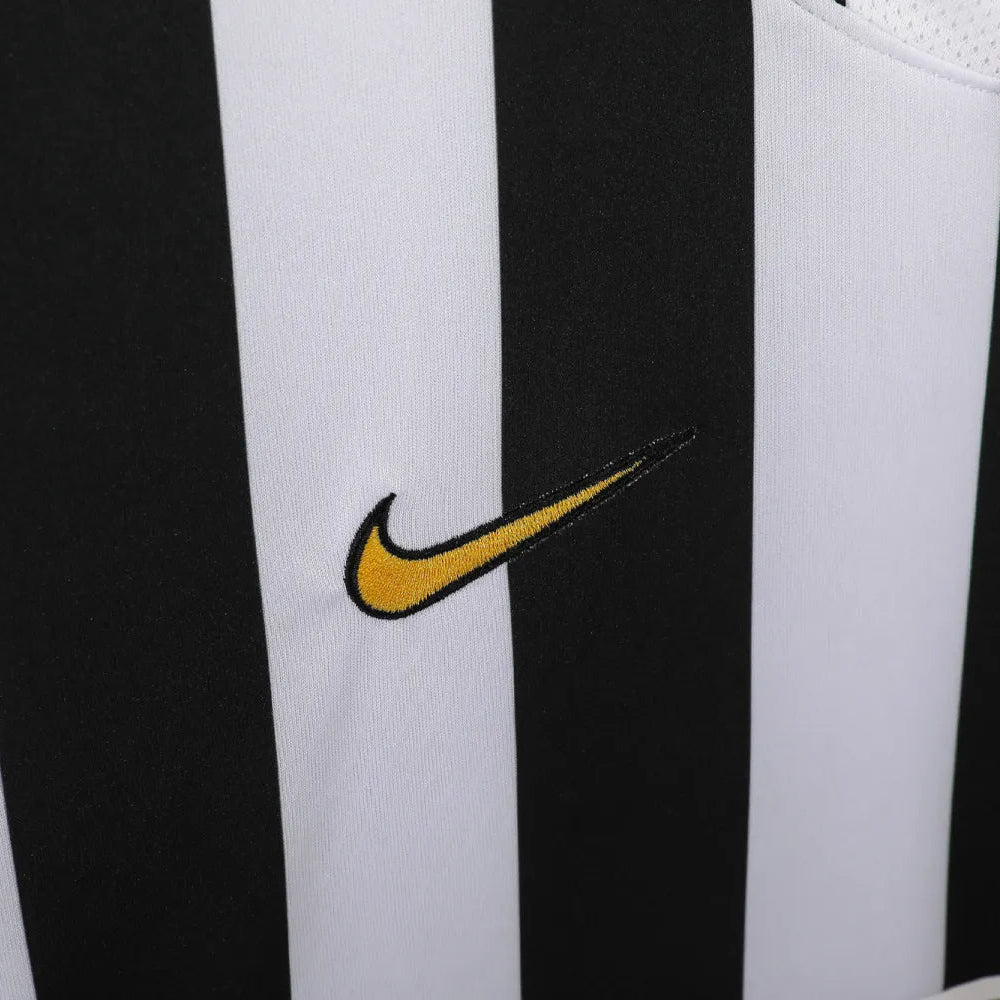Juventus Home Retro Shirt 2003/04 - Men